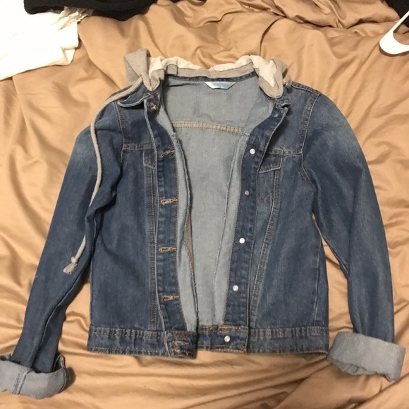 Women’s jean jacket - Picture 1 of 3